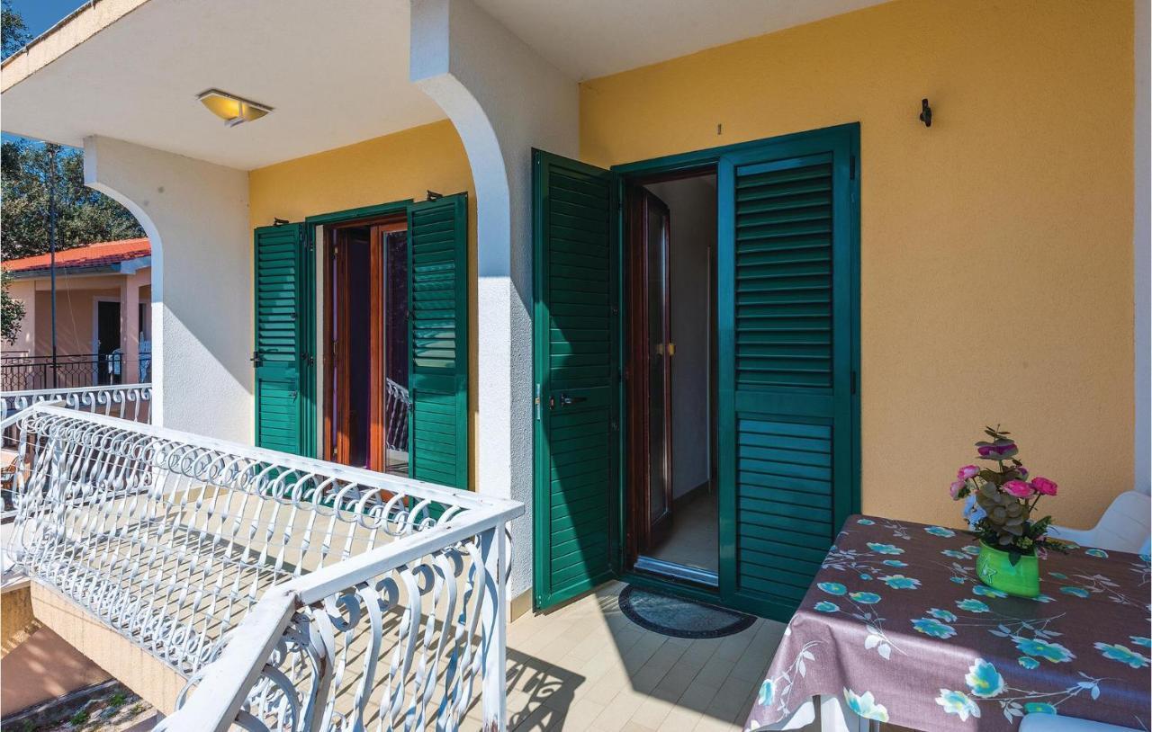 Beautiful Apartment In Rogoznica With Wifi Екстериор снимка